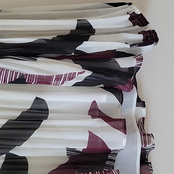 Chico's Coastal Breeze Soft Pleat Popover Blouse Purple Tan Black Size Large - Picture 4 of 9